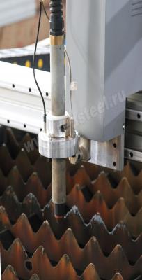 Плазменная и газовая головка машины